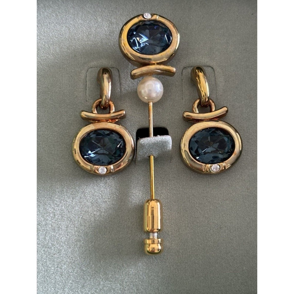 Vintage Gold Tone Blue Rhinestone Knot Stick Pin and Earring SET NEW In Box